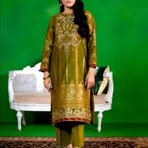 Sapphire Pakistani Dress